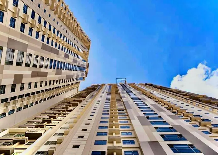 Апартаменты Horizon 101 Listing Spacious One Bedroom With Balcony *