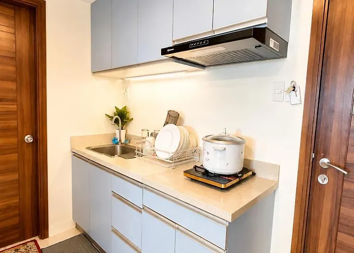 Horizon 101 Listing Spacious One Bedroom With Balcony *